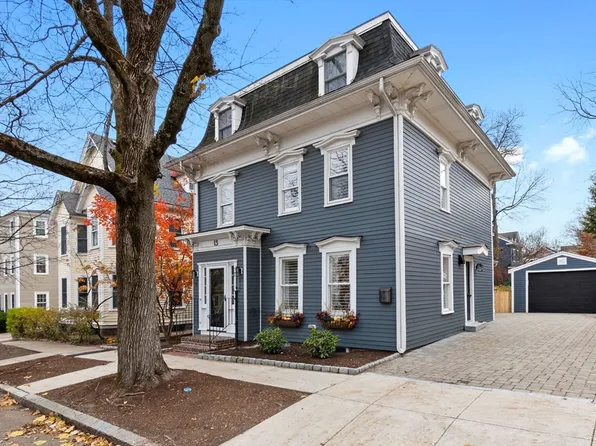 13 Broad St, Newburyport, MA 01950