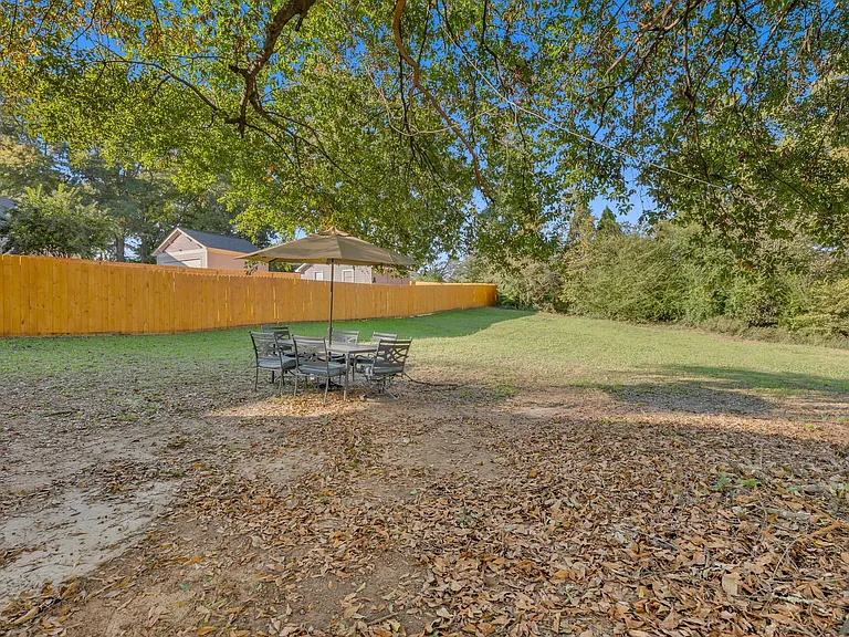 1329 Walker Ave #B — Photo 29