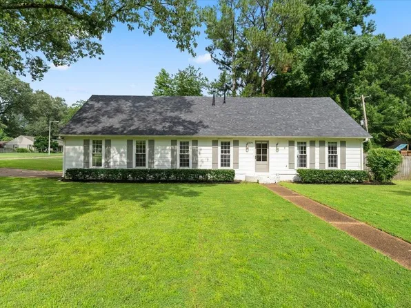 2570 Rosehaven St, Germantown, TN 38138