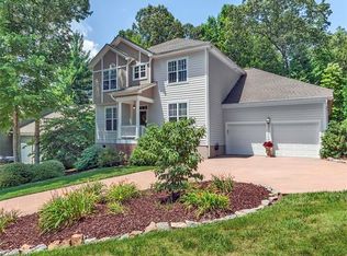 208 Fennel Dun Cir, Biltmore Lake, NC 28715