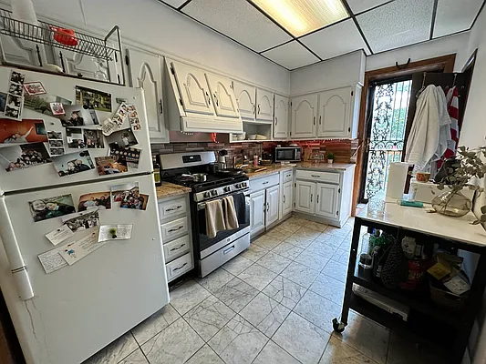 Rented by Coda Real Estate NYC | media 24