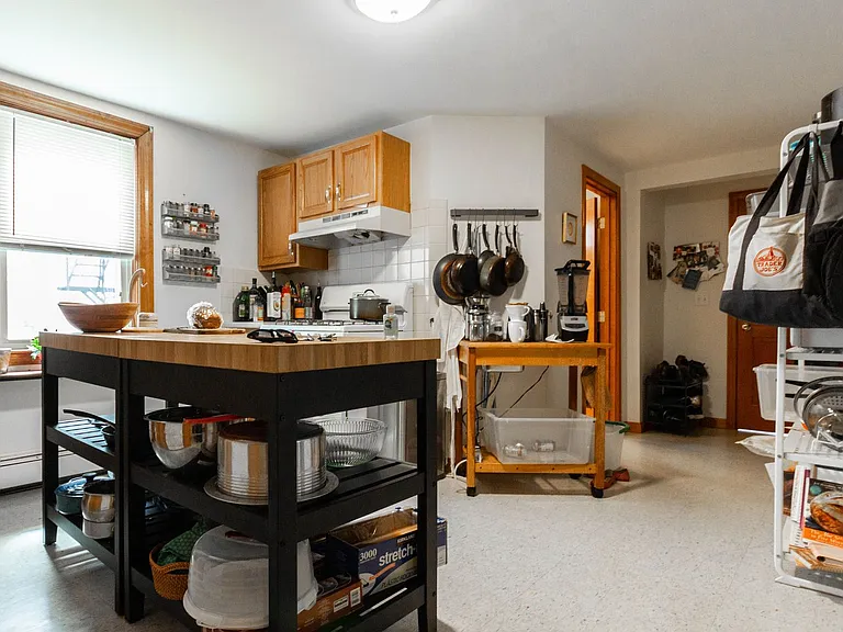 2 Oneil Pl #1 — Photo 3