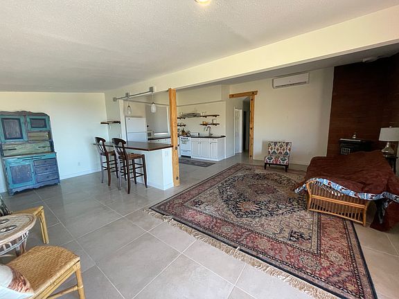 4th image of 550 S Landers Ln
