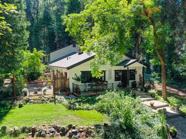 14749 Towle Ln, Grass Valley, CA 95945