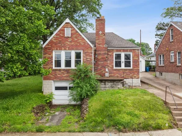9347 Mackenzie Rd, Saint Louis, MO 63123