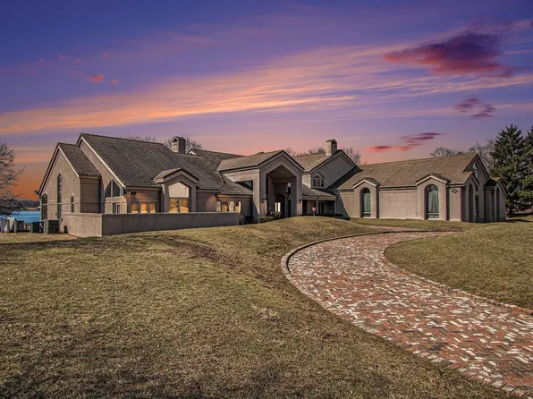 27 Quail Island Dr, Elkhart, IN 46514