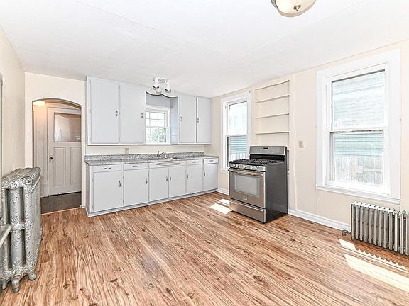 4th image of 3270 S 92nd STREET