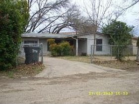2nd image of 1108 Sycamore St