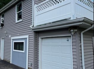 2604 Fair Oak Ln, McHenry, IL 60051
