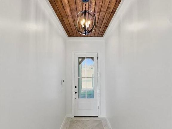 5th image of 708 Poppy Ct