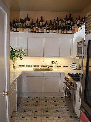 Rented by Sotheby's International Realty | media 30