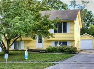 1901 E Lacona Ave, Des Moines, IA 50320
