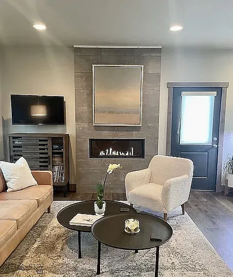 S 15th Ave, Bozeman — Photo 4