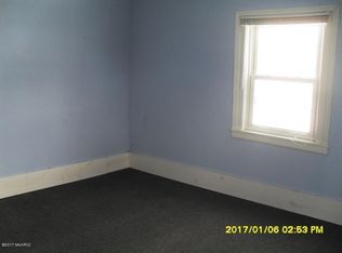 301 Main St, Buchanan, MI 49107