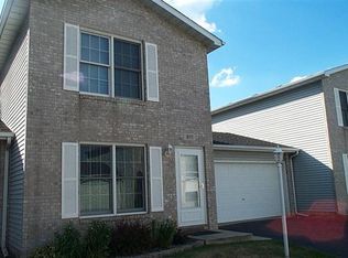 911 Windsor Ln, Dyer, IN 46311