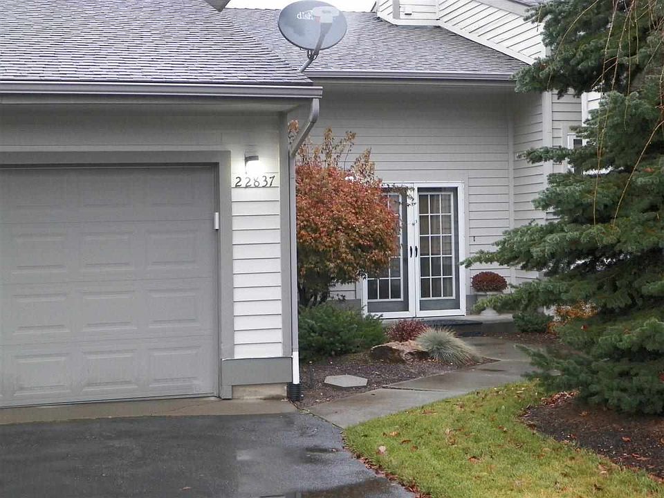 1st image of 22837 E Clearwater Ln