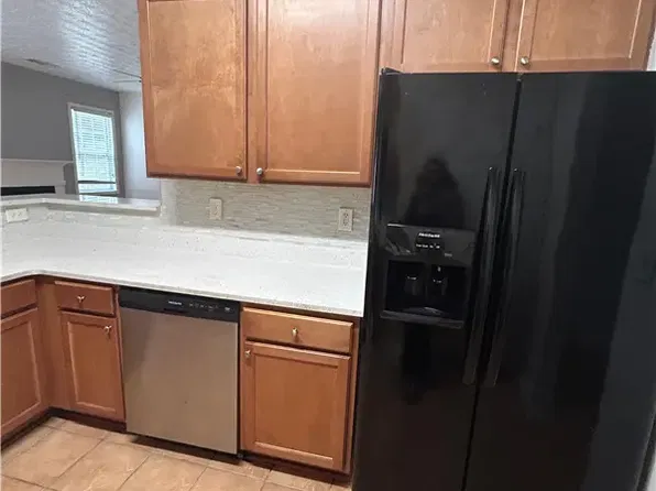 2167 Longmont Dr, Lawrenceville, GA 30044