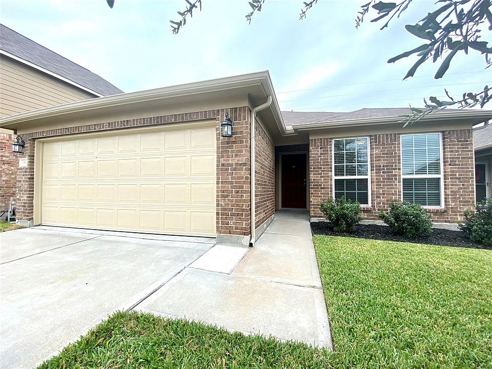 1st image of 19834 Haven Cliff Ln