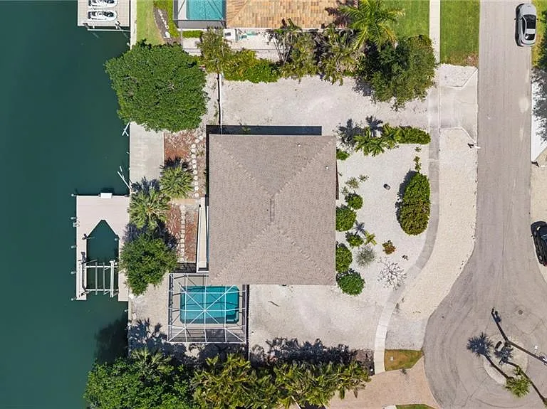 324 Waterleaf Ct — Photo 4