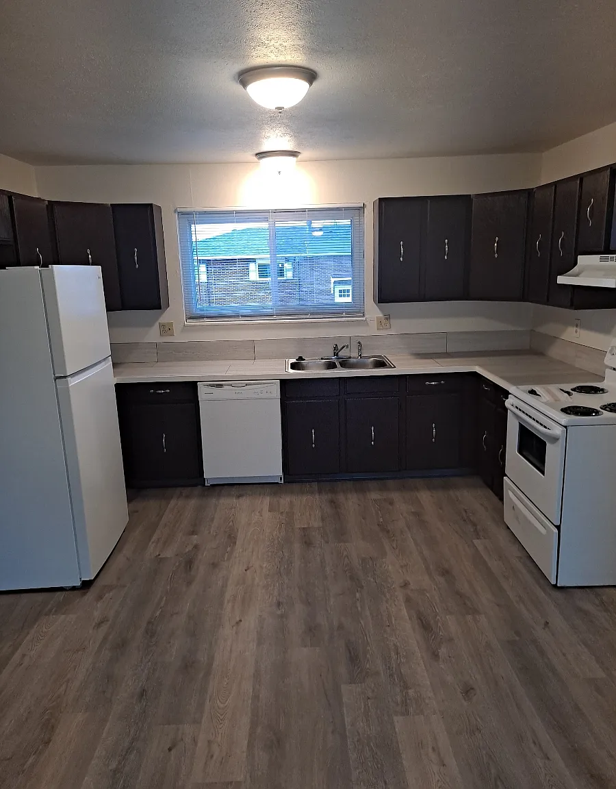 2 bed, 800 sqft, $1,550 — Photo 1
