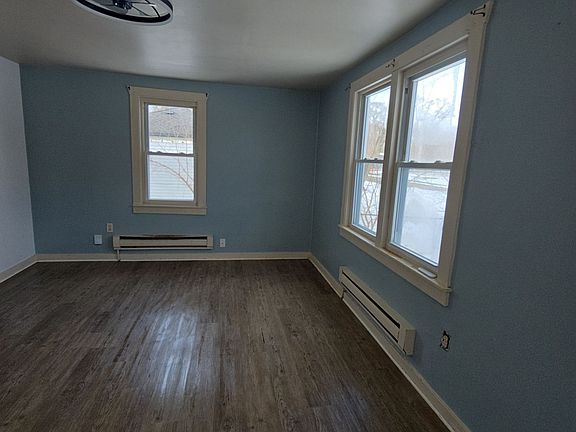 2nd image of 1342 Broadway Ave #1