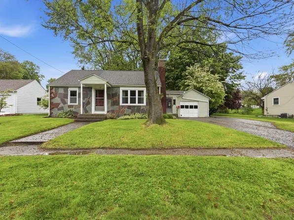 10 Lawrence Ave, South Hadley, MA 01075