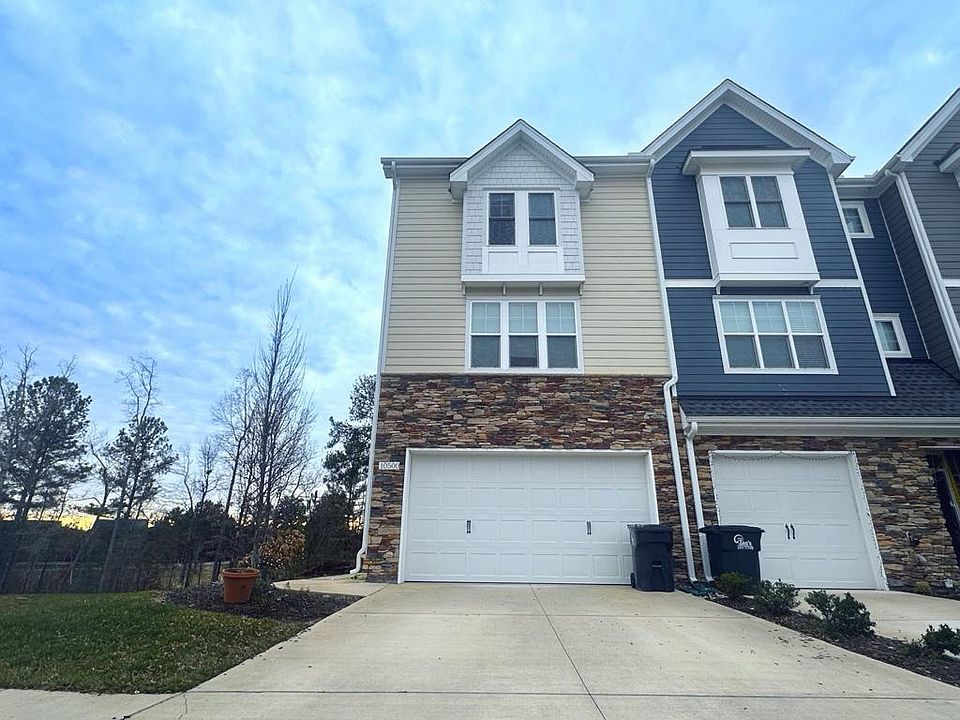1st image of 10500 Seneca Falls Pl
