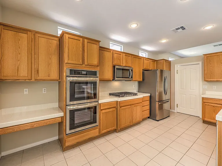 3713 Spring Shadow Rd — Photo 10