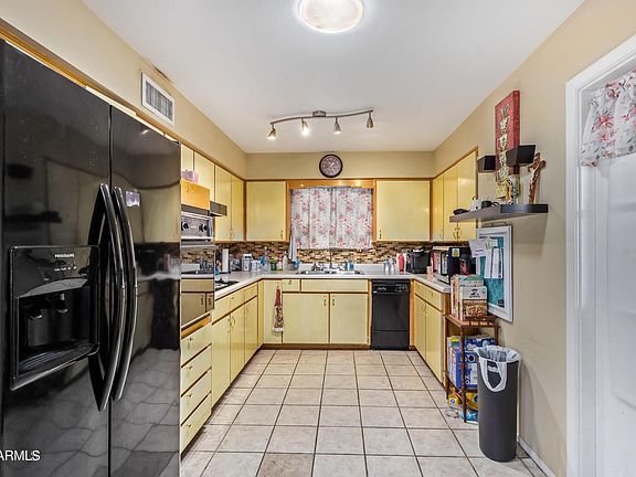 4th image of 427 N 55TH Place