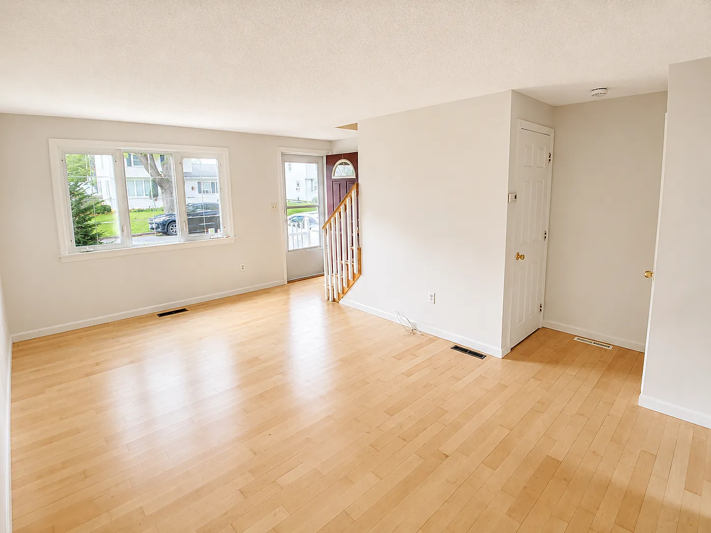 2 bed, 855 sqft, $1,950 — Photo 4