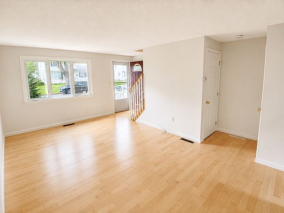 4th image of 75-77 Tulsa St #75