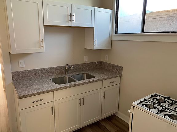 2nd image of 431 Rose Ave #9