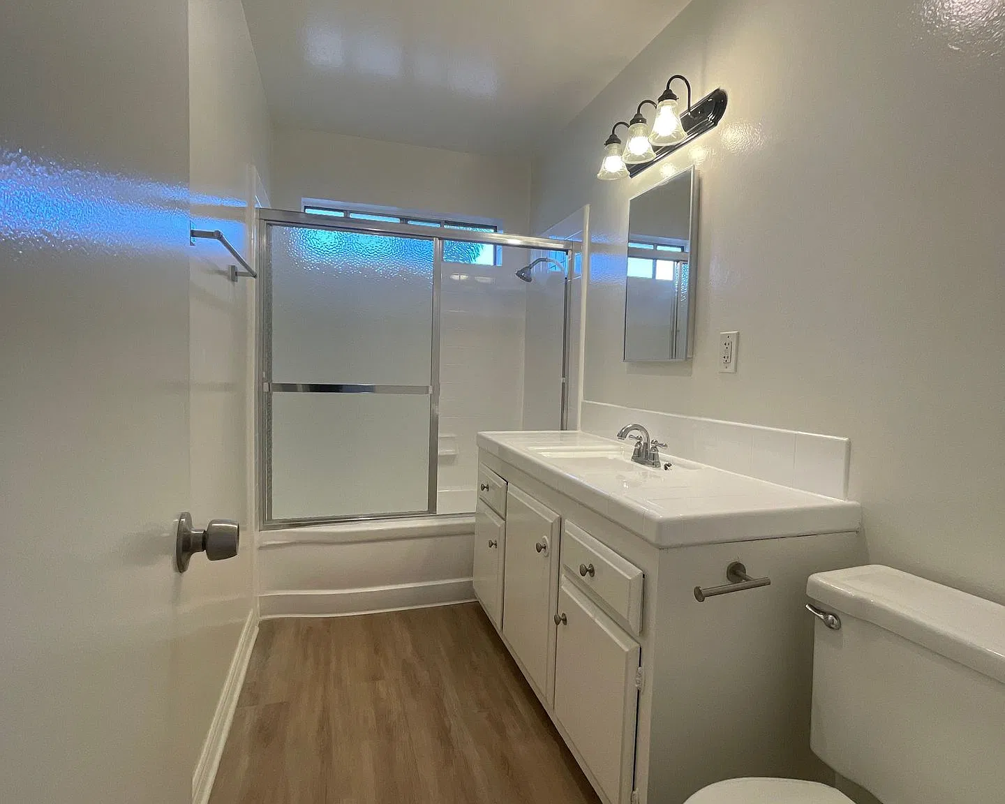 Arlington Apartments — Photo 2