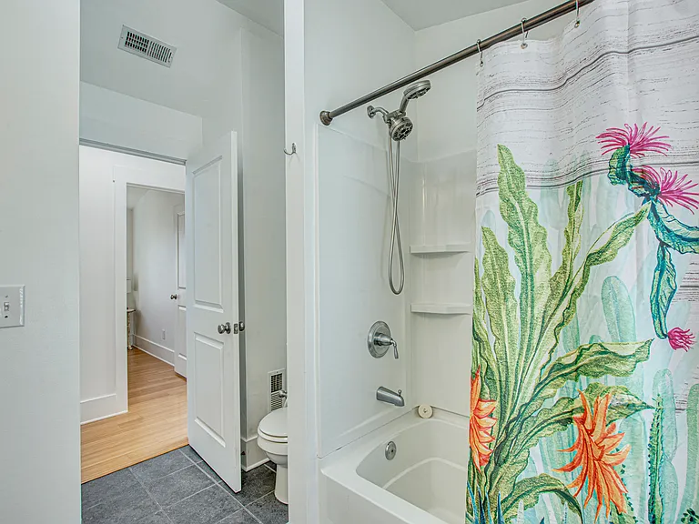 5174 Celtic Dr — Photo 9