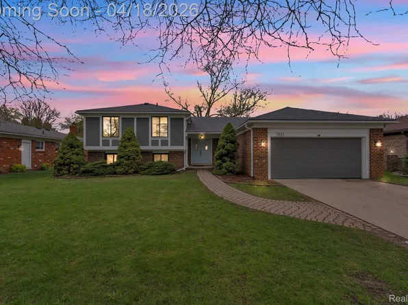 7323 Burgundy St, Canton, MI 48187