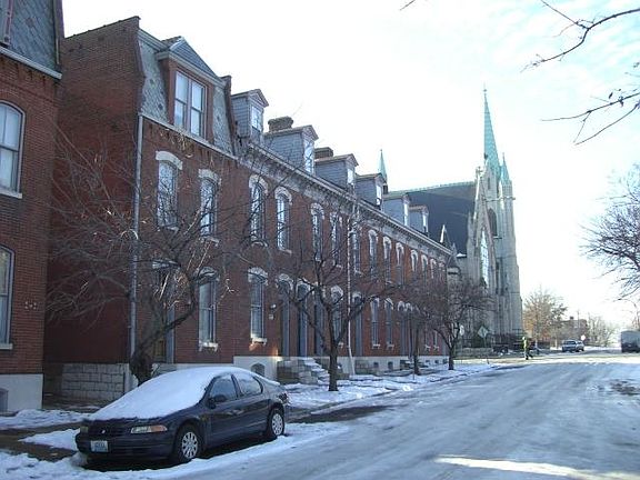 2nd image of 1950 Benton St
