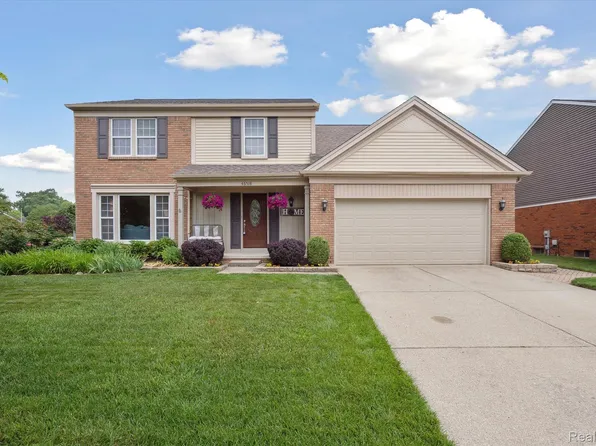 46518 E Oak Manor Ct, Canton, MI 48187
