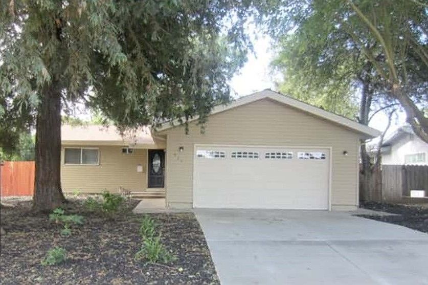 1st image of 625 Sierra Dr