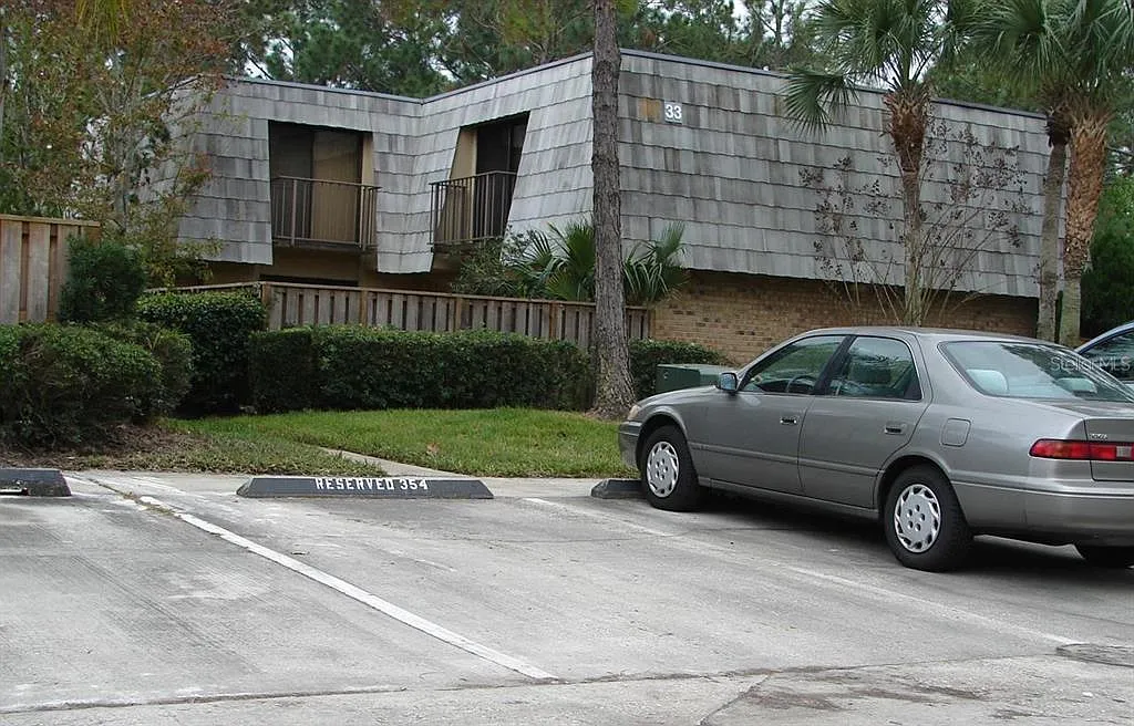 2 bed, 2.5 bath, 1285 sqft, $1,750 — Photo 1