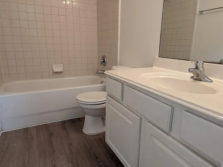 5618 Savannah Woods Ln — Photo 8