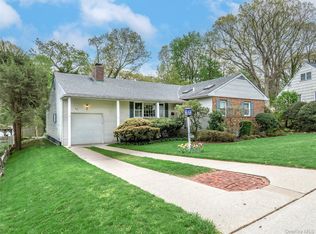 53 Plymouth Dr S, Glen Head, NY 11545