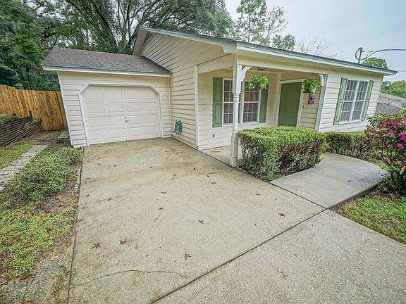 4th image of 910 Alliegood Ct