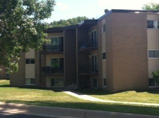 1290 Cheri Ln NE APT 6, Fridley, MN 55421