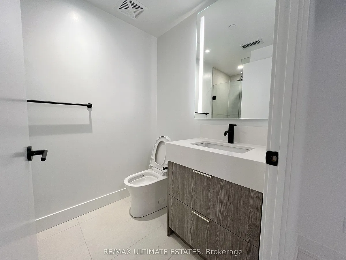 Building Photo - 308 Jarvis St #416