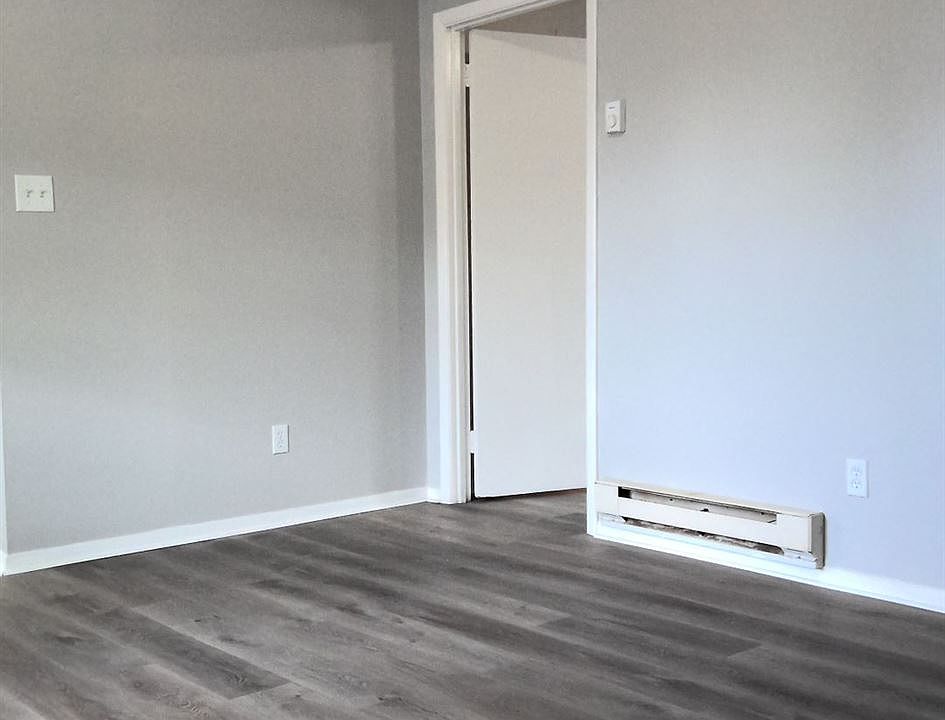 1st image of 2527 Washington Pike #11610553