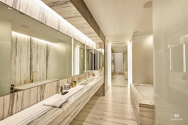 Sold by Warburg | media 53