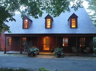 27 George St, Greenfield, MA 01301