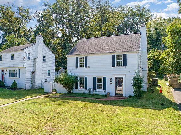 3rd image of 2304 Pickwick Rd