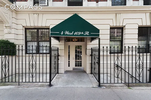 Sold by Compass | media 7