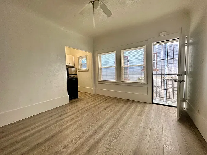 1 bed, 1.0 bath, $1,195 — Photo 3